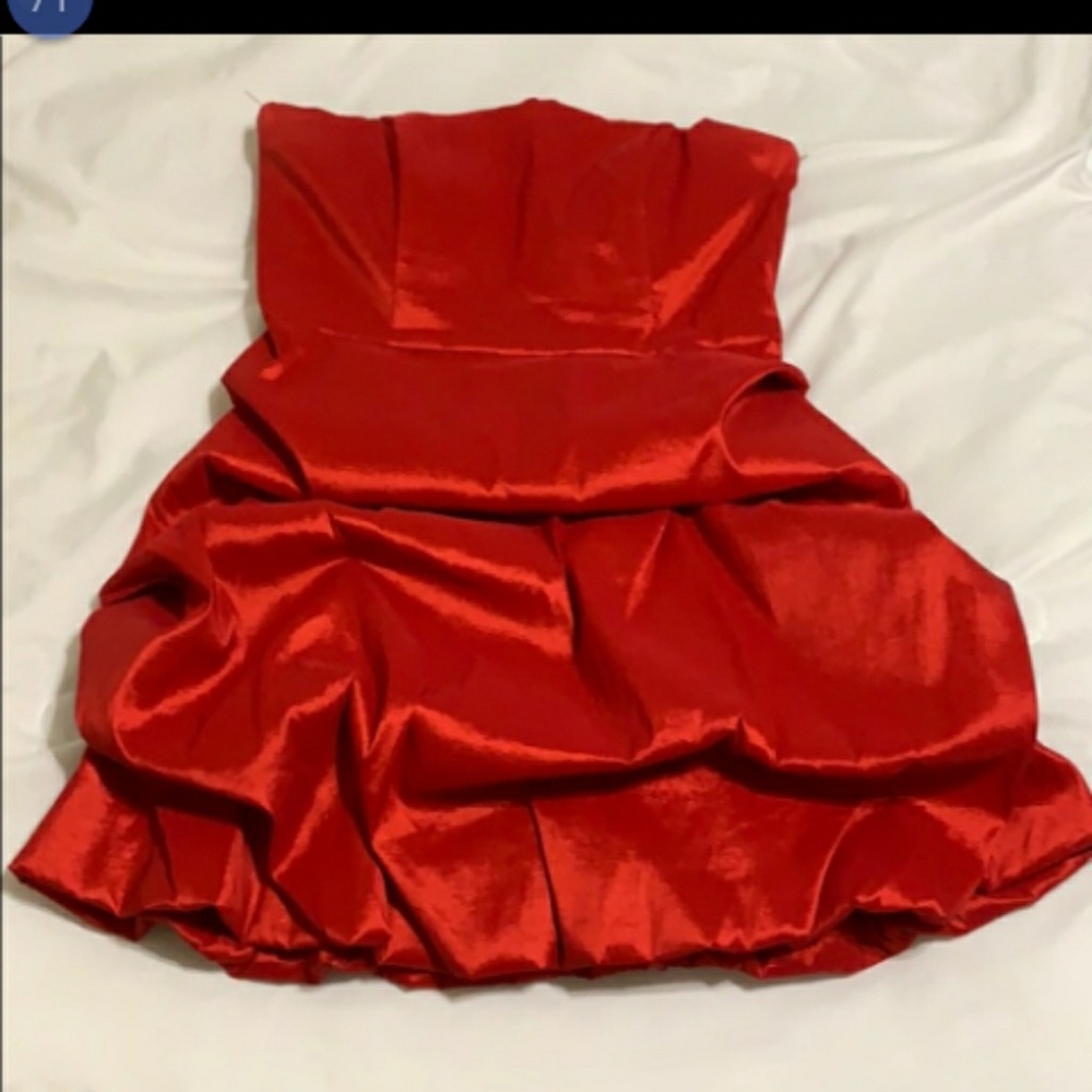 Red dress strapless